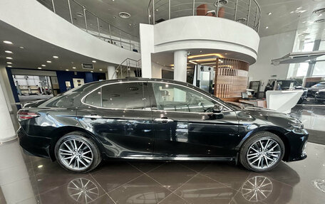 Toyota Camry, 2023 год, 3 684 000 рублей, 4 фотография