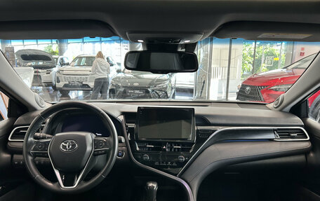 Toyota Camry, 2023 год, 3 684 000 рублей, 14 фотография