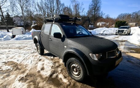 Mitsubishi L200 IV рестайлинг, 2015 год, 950 000 рублей, 5 фотография