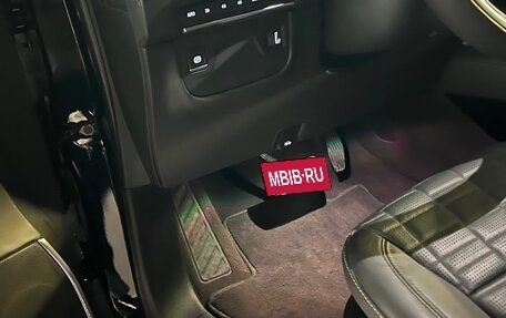 Cadillac Escalade V, 2025 год, 21 000 000 рублей, 15 фотография