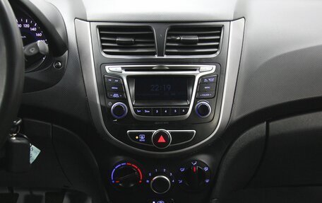 Hyundai Solaris II рестайлинг, 2013 год, 585 000 рублей, 20 фотография