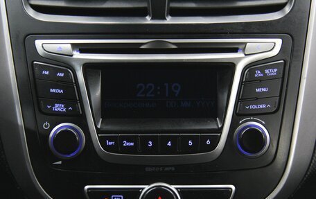 Hyundai Solaris II рестайлинг, 2013 год, 585 000 рублей, 21 фотография
