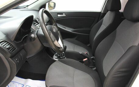 Hyundai Solaris II рестайлинг, 2013 год, 585 000 рублей, 14 фотография
