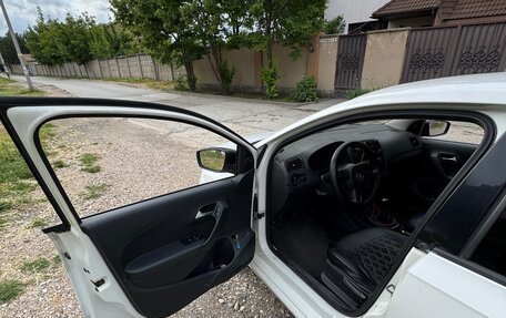 Volkswagen Polo VI (EU Market), 2010 год, 400 000 рублей, 13 фотография