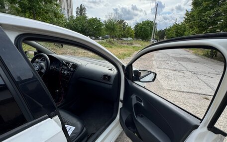 Volkswagen Polo VI (EU Market), 2010 год, 400 000 рублей, 11 фотография