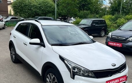 KIA Rio IV, 2021 год, 1 750 000 рублей, 2 фотография