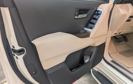 Toyota Land Cruiser, 2021 год, 9 500 000 рублей, 12 фотография