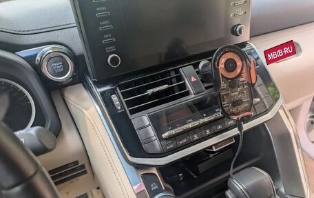 Toyota Land Cruiser, 2021 год, 9 500 000 рублей, 11 фотография