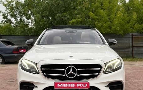 Mercedes-Benz E-Класс, 2017 год, 3 900 000 рублей, 1 фотография