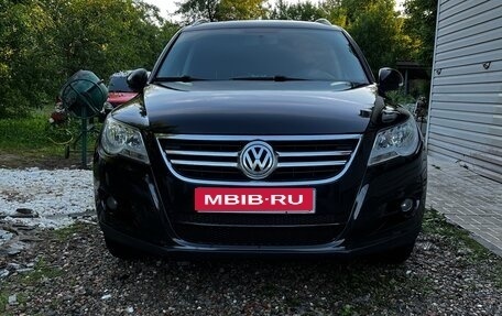 Volkswagen Tiguan I, 2010 год, 1 000 000 рублей, 1 фотография