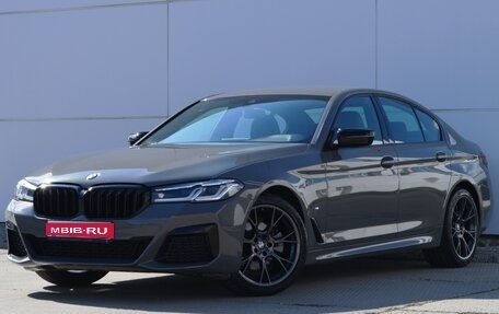 BMW 5 серия, 2020 год, 5 990 000 рублей, 1 фотография