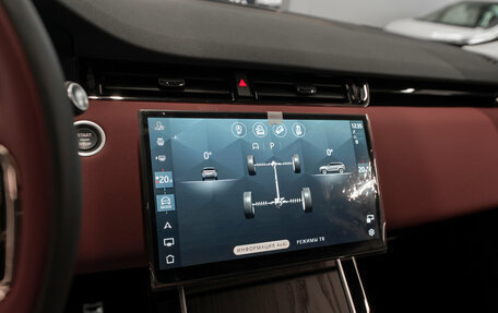Land Rover Range Rover Evoque II, 2025 год, 5 700 000 рублей, 25 фотография