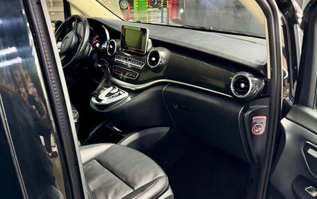Mercedes-Benz V-Класс, 2018 год, 5 800 000 рублей, 26 фотография