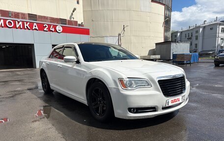 Chrysler 300C II, 2012 год, 1 650 000 рублей, 7 фотография