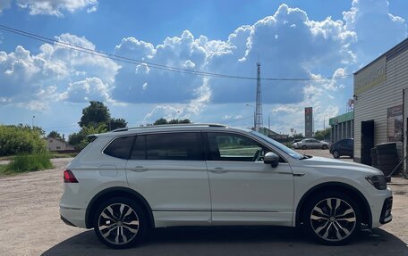 Volkswagen Tiguan II, 2019 год, 2 500 000 рублей, 20 фотография