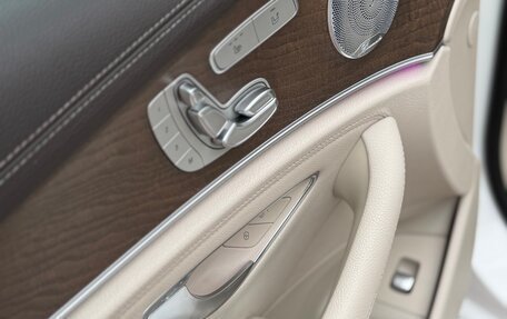 Mercedes-Benz E-Класс, 2017 год, 3 900 000 рублей, 9 фотография
