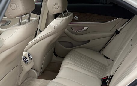 Mercedes-Benz E-Класс, 2017 год, 3 900 000 рублей, 10 фотография