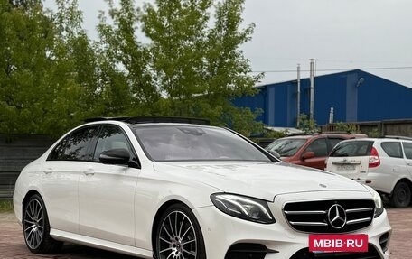 Mercedes-Benz E-Класс, 2017 год, 3 900 000 рублей, 3 фотография