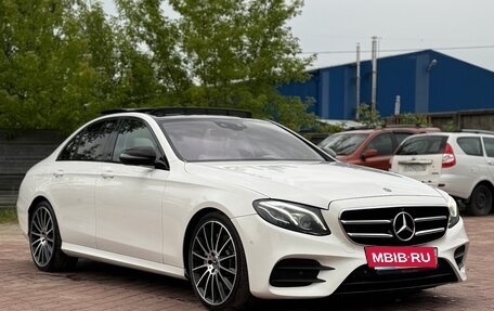 Mercedes-Benz E-Класс, 2017 год, 3 900 000 рублей, 4 фотография