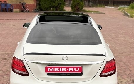 Mercedes-Benz E-Класс, 2017 год, 3 900 000 рублей, 7 фотография
