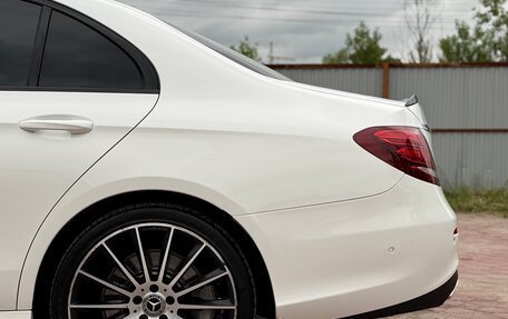 Mercedes-Benz E-Класс, 2017 год, 3 900 000 рублей, 26 фотография