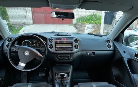Volkswagen Tiguan I, 2010 год, 1 000 000 рублей, 13 фотография