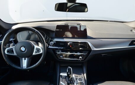 BMW 5 серия, 2020 год, 5 990 000 рублей, 9 фотография