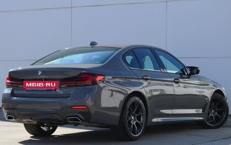 BMW 5 серия, 2020 год, 5 990 000 рублей, 6 фотография