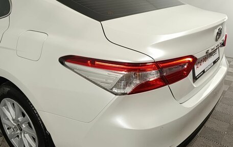 Toyota Camry, 2022 год, 3 030 000 рублей, 20 фотография