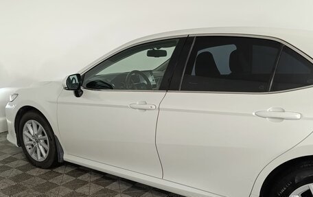 Toyota Camry, 2022 год, 3 030 000 рублей, 21 фотография