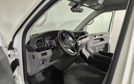 Volkswagen Caravelle T6 рестайлинг, 2020 год, 4 790 000 рублей, 8 фотография