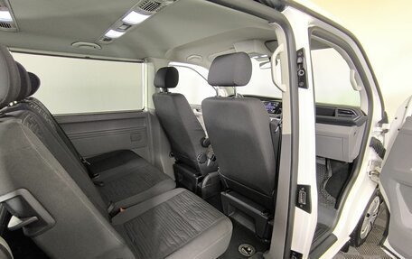 Volkswagen Caravelle T6 рестайлинг, 2020 год, 4 790 000 рублей, 11 фотография