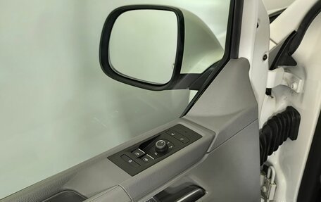 Volkswagen Caravelle T6 рестайлинг, 2020 год, 4 790 000 рублей, 9 фотография