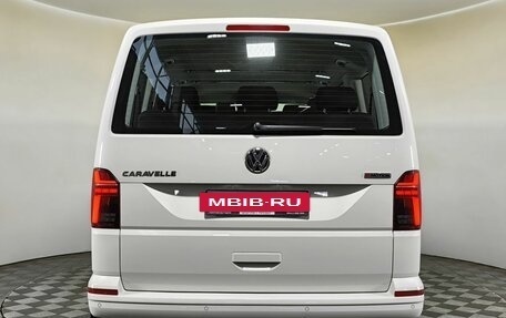 Volkswagen Caravelle T6 рестайлинг, 2020 год, 4 790 000 рублей, 5 фотография