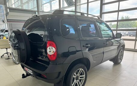 Chevrolet Niva I рестайлинг, 2015 год, 729 900 рублей, 4 фотография