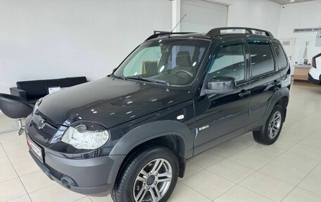Chevrolet Niva I рестайлинг, 2015 год, 729 900 рублей, 2 фотография