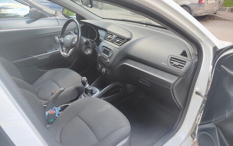 KIA Rio III рестайлинг, 2014 год, 820 000 рублей, 13 фотография