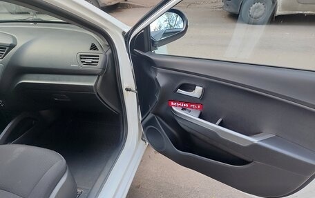 KIA Rio III рестайлинг, 2014 год, 820 000 рублей, 14 фотография