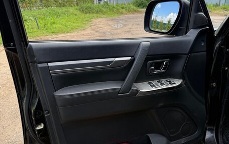 Mitsubishi Pajero IV, 2014 год, 2 300 000 рублей, 10 фотография