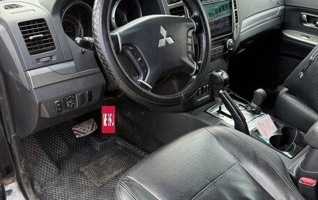 Mitsubishi Pajero IV, 2014 год, 2 300 000 рублей, 8 фотография