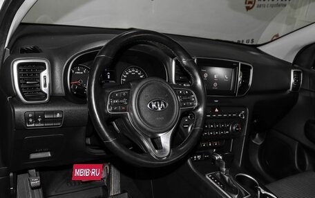 KIA Sportage IV рестайлинг, 2018 год, 2 049 000 рублей, 7 фотография