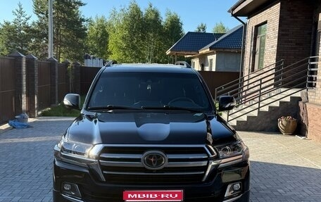 Toyota Land Cruiser 200, 2020 год, 6 630 000 рублей, 1 фотография