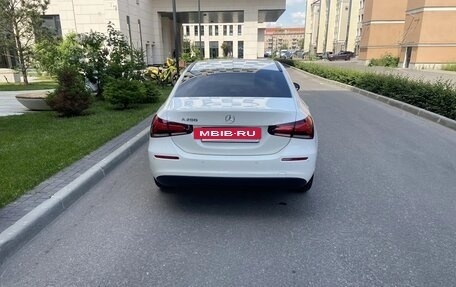 Mercedes-Benz A-Класс, 2019 год, 2 500 000 рублей, 7 фотография