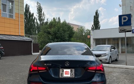 Mercedes-Benz A-Класс, 2020 год, 1 900 000 рублей, 3 фотография