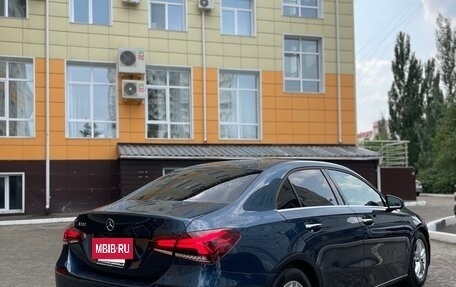Mercedes-Benz A-Класс, 2020 год, 1 900 000 рублей, 4 фотография