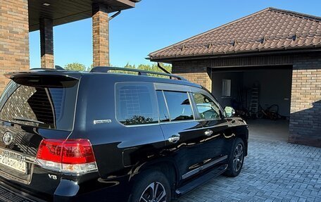 Toyota Land Cruiser 200, 2020 год, 6 630 000 рублей, 3 фотография