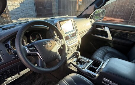 Toyota Land Cruiser 200, 2020 год, 6 630 000 рублей, 10 фотография