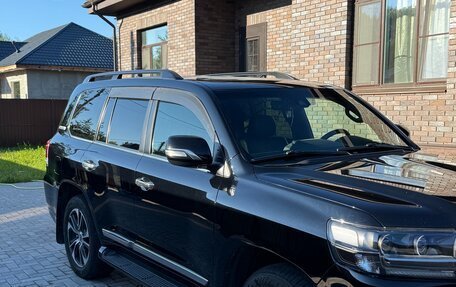 Toyota Land Cruiser 200, 2020 год, 6 630 000 рублей, 2 фотография