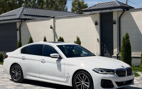 BMW 5 серия, 2023 год, 4 780 000 рублей, 2 фотография
