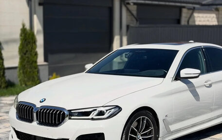 BMW 5 серия, 2023 год, 4 780 000 рублей, 4 фотография